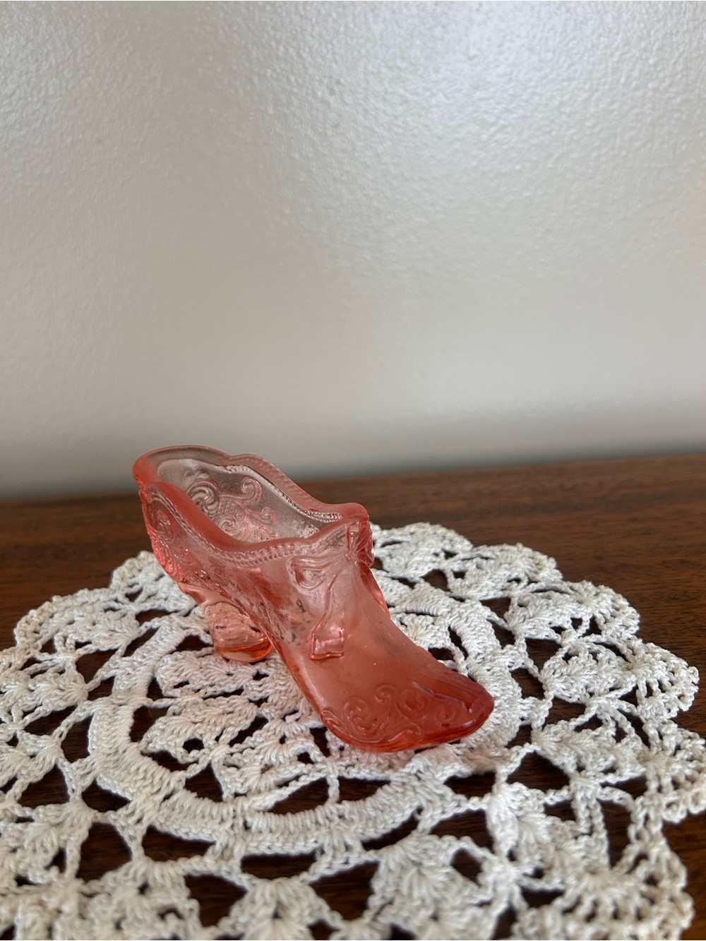 Vintage Mosser Glass 1990โs Scroll Slipper #109 Rose Transparent Pink Bow Detail